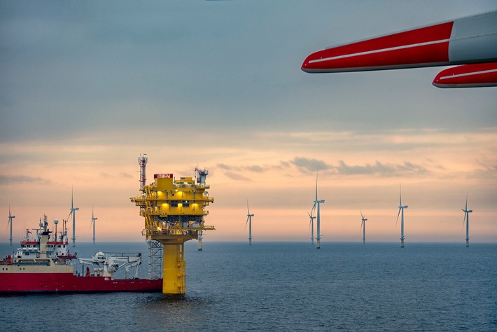 PM: DHL Group sichert sich Grünstrom aus Offshore-Windpark von RWE / PR: DHL Group secures green electricity from RWE