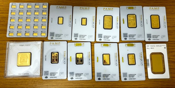 HZA-SI: Goldiges zu Weihnachten - Zoll entdeckt Gold in der Handtasche