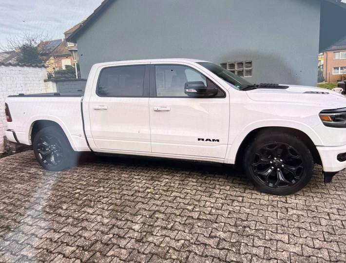 POL-ME: Hochwertiger Pick-Up gestohlen - 2602029