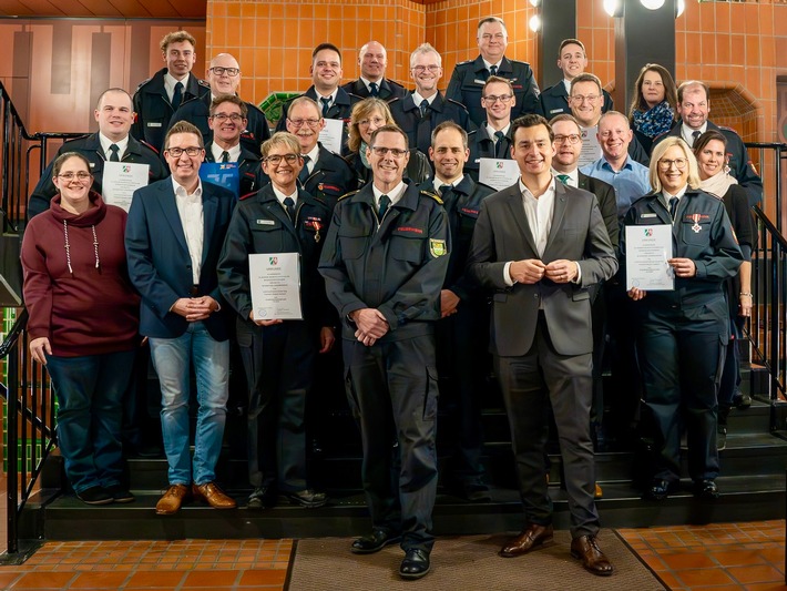 FW-GL: Jubilarenehrung 2025 im Bergischen Löwen