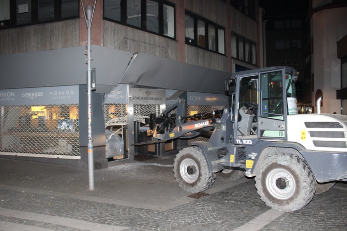 POL-PPMZ: Polizei Mainz nimmt Täter nach Einbruch in Juweliergeschäft fest