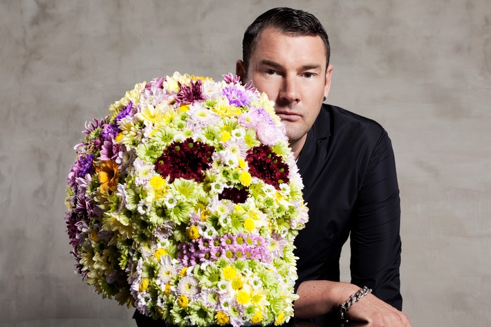 Geniales Floral-Design: Der &quot;Chrysanthemum-Skull by Michael Michalsky&quot; (BILD)