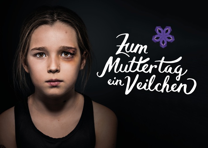 Nicht alle Mütter haben Blumen verdient! / Deutscher Kinderverein e.V. weist anlässlich des Muttertags mit der Aktion #VeilchenGegenVeilchen auf das Thema Gewalt gegen Kinder hin
