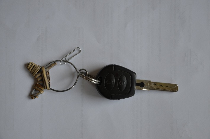 POL-GOE: (222/2014) Seat-Schlüssel mit markantem Anhänger sucht seinen Besitzer