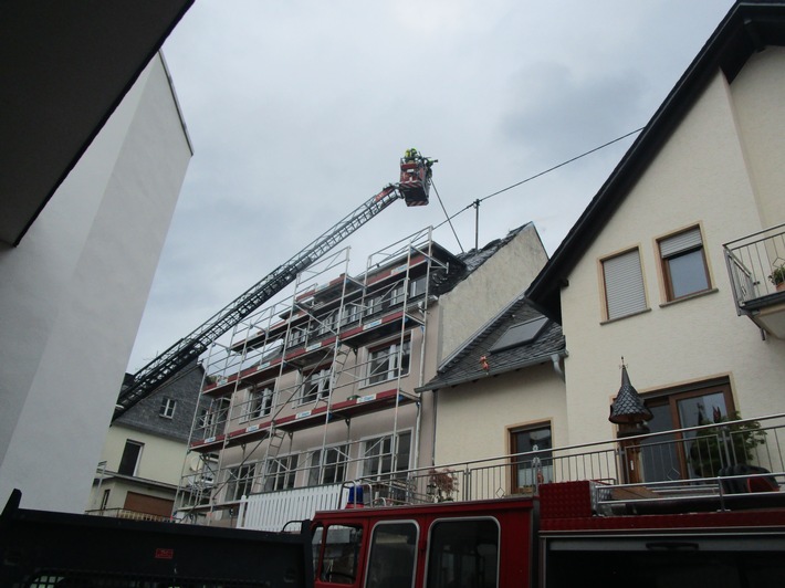 POL-PDWIL: Dachstuhlbrand in Zell