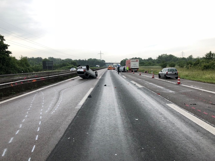 POL-VDMZ: Schwerer Verkehrsunfall auf der A60 Höhe Anschlusstelle Ingelheim Ost; 36-Jähriger lebensgefährilich verletzt