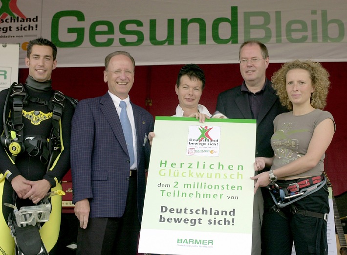 Tag des Fun-Sports in NRW / NRW-Ministerpräsident Peer Steinbrück unterstützt Barmer-Initiative