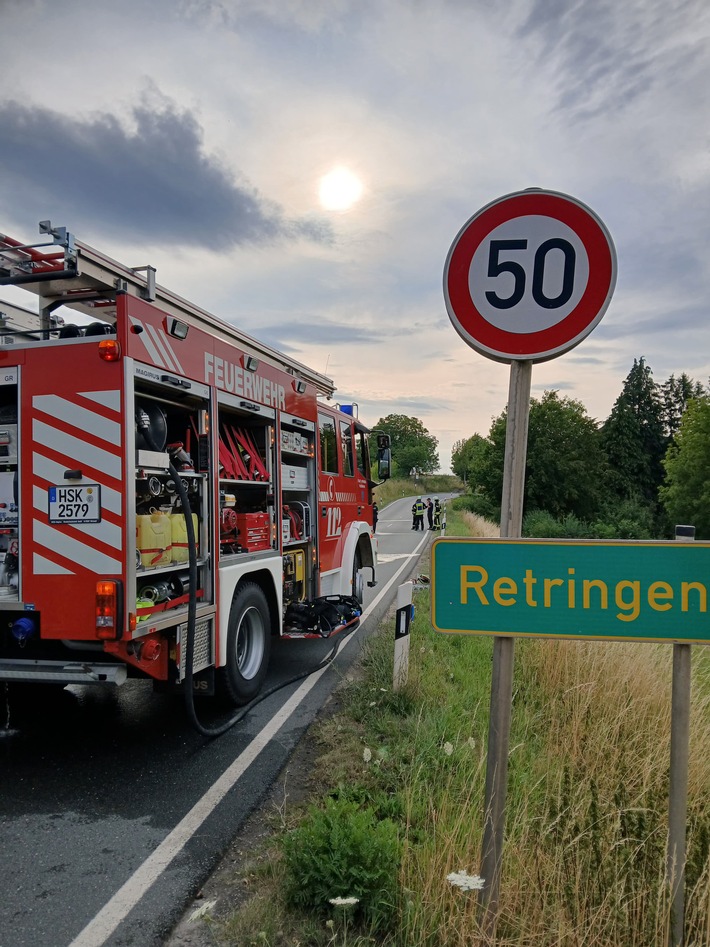 FW-AR: PKW nach Unfall in Vollbrand