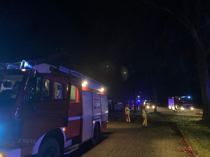 FW-Schermbeck: Vermeintlicher Dachstuhlbrand konnte nicht bestätigt werden