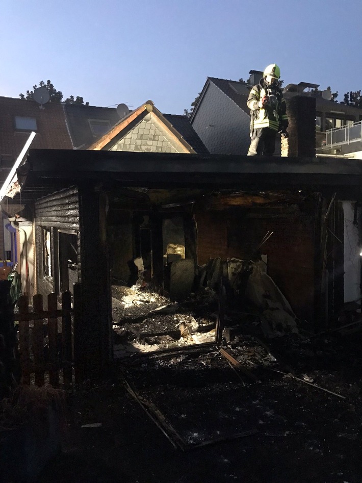 FW-OB: Feuer im Einfamilienhaus