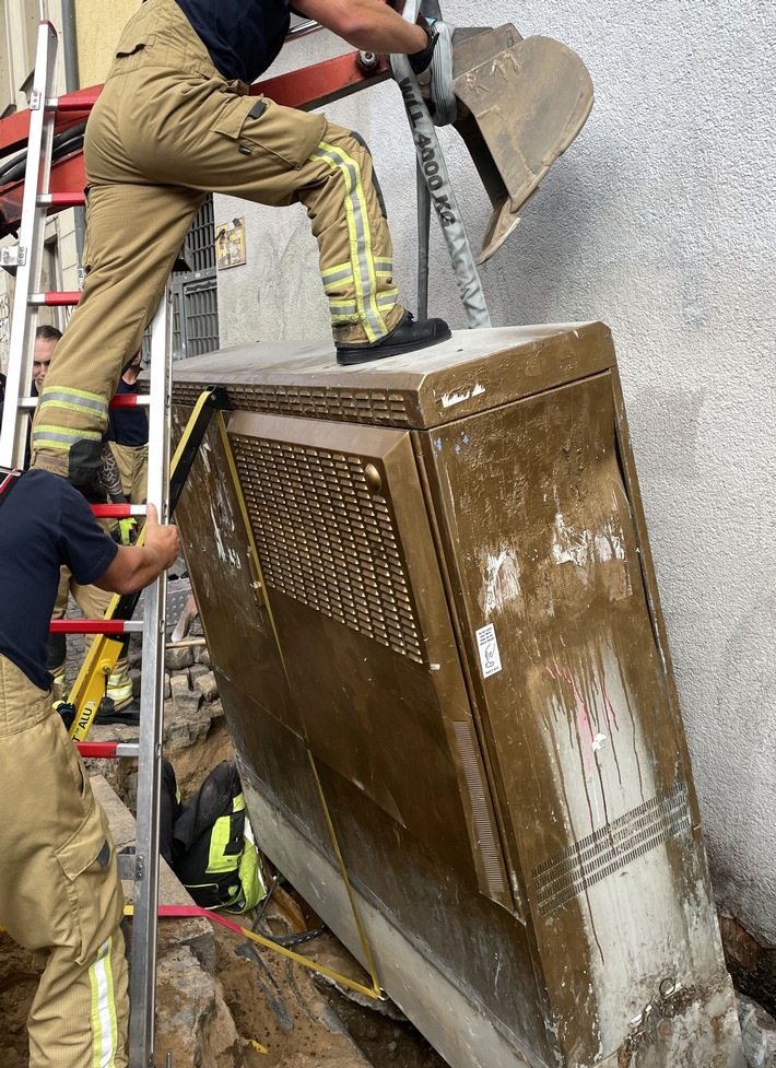 FW Dresden: Informationen zum Einsatzgeschehen der Feuerwehr Dresden vom 25. September 2023