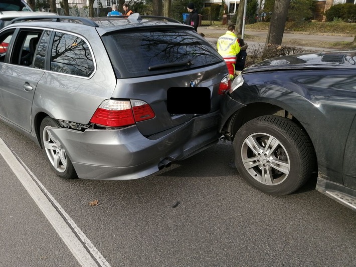 POL-PDWO: Verkehrsunfall mit 9 leichtverletzten Personen