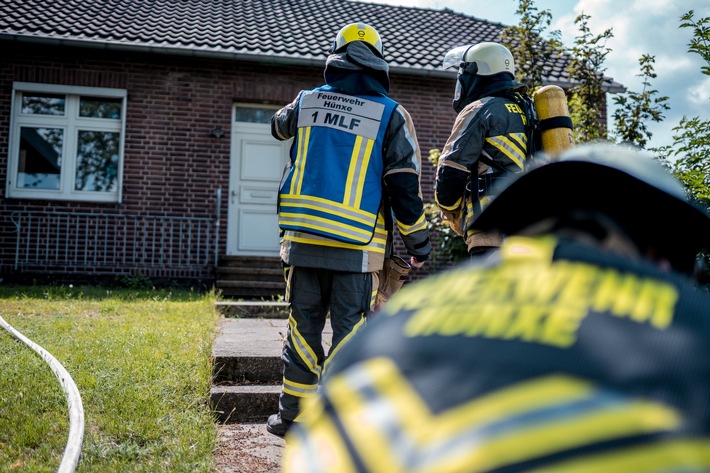 FW Hünxe: Starke Rauchentwicklung im Bereich der Schermbecker Landstraße