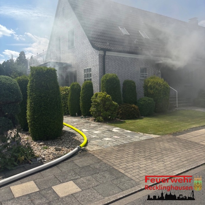FW-RE: Kellerbrand in Recklinghausen-Suderwich - keine Verletzten