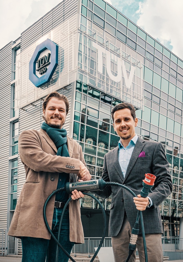 Último comunicado de prensa: JUICE BOOSTER 2: primera estación de carga portátil de 22 kW con el sello de homologación de TÜV SÜD conforme con las normativas más recientes