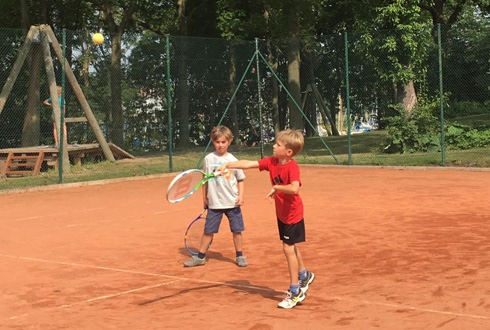 Pressemitteilung // Ferienspaß beim Tennis-Training