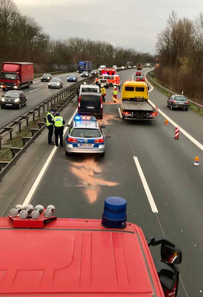 FW-BO: Drei Verletzte bei Verkehrsunfall auf der A 43