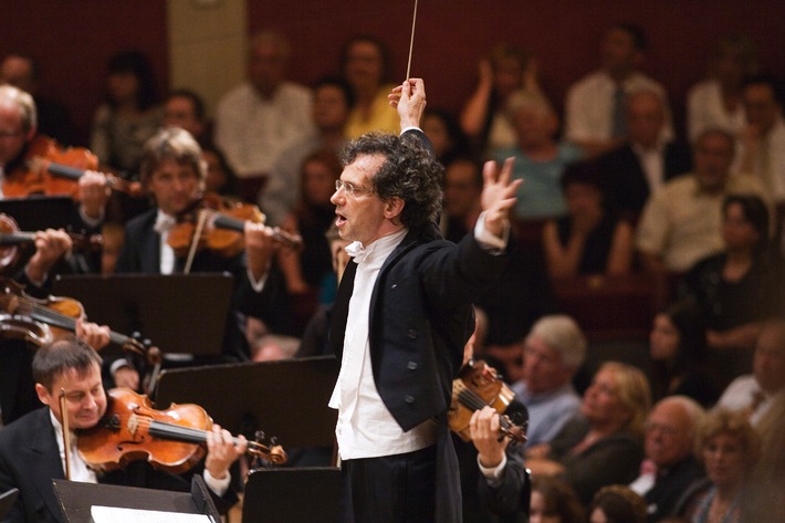 Migros-Pour-cent-culturel-Classics 2009/2010

Le prestigieux Orchestre symphonique de Vienne en tournée en Suisse