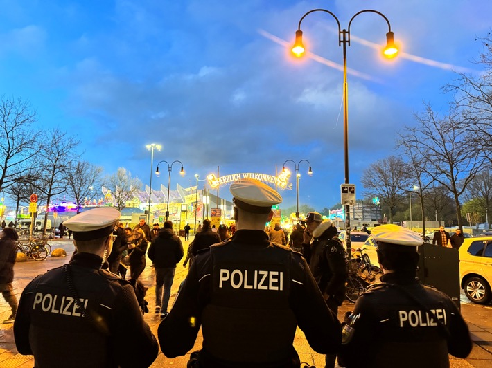 BPOL-HB: Für sichere Besuche der Bremer Osterwiese: Kontrollen der Bundespolizei am Hauptbahnhof