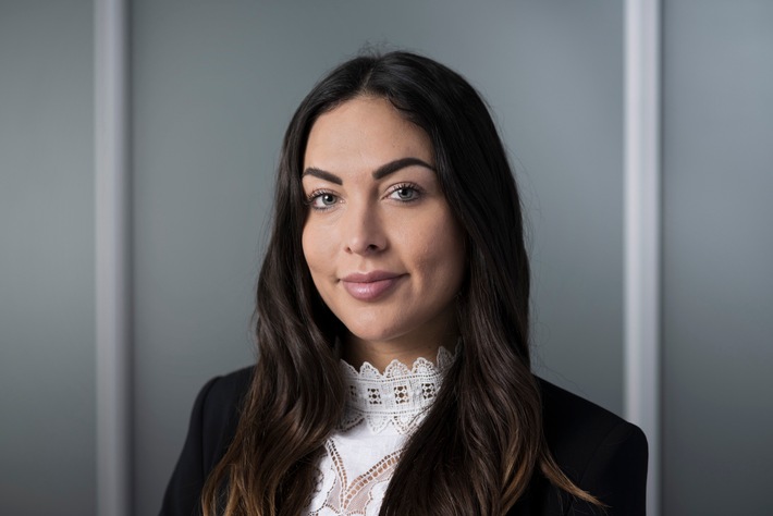 Daphne Imholz und Kim Fredi Zünd verstärken Vertrieb bei news aktuell (Schweiz) AG