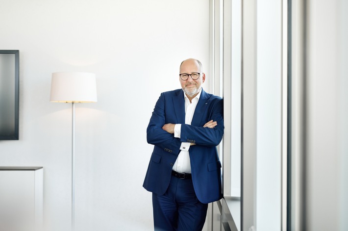 Debeka: CEO Thomas Brahm feiert 60. Geburtstag