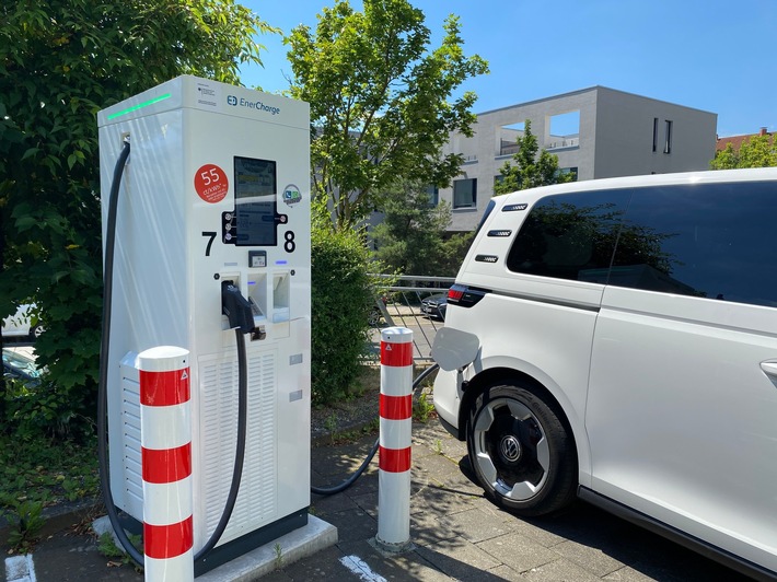 Teure Resterampe oder günstige Alternative? / Der ADAC klärt über Mythen rund um gebrauchte E-Autos auf