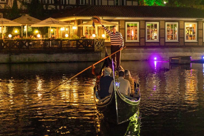 "Ja, ich will"-Tag mit Romantik auf dem Teich / Unvergessliche Heiratsanträge auf einer originalen Gondel in Uelzen am 14. September - Jetzt bewerben