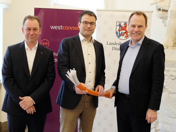 Düsseldorf und Westconnect unterzeichnen Kooperationsvertrag zum Breitbandausbau