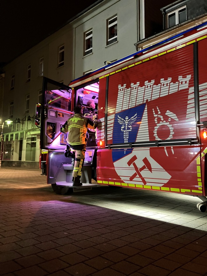 FW-OB: Aufmerksame Nachbarn verhinderten Schlimmeres