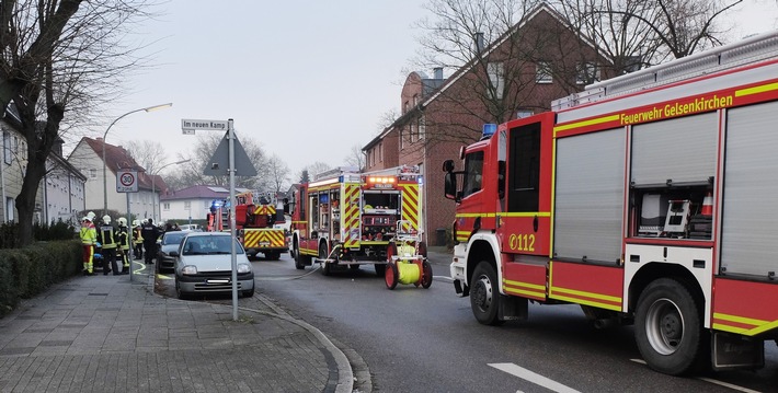 FW-GE: 2 Verletzte nach Brand in einer Wohnung in Horst