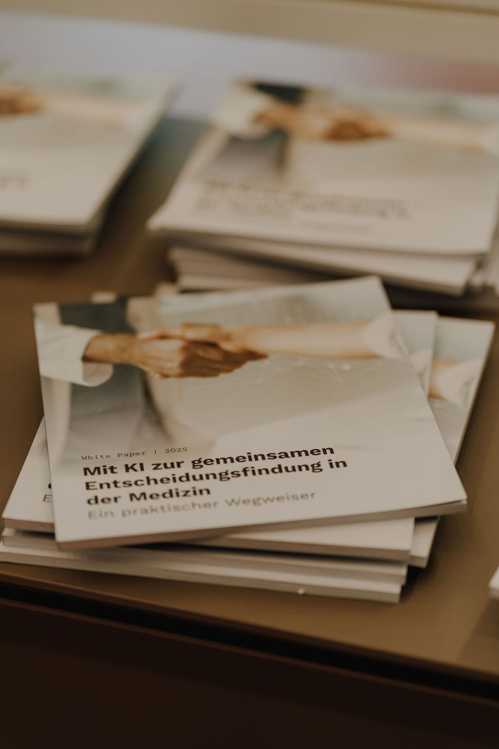 KI Whitepaper_Fotografin Doris Altmann.jpg