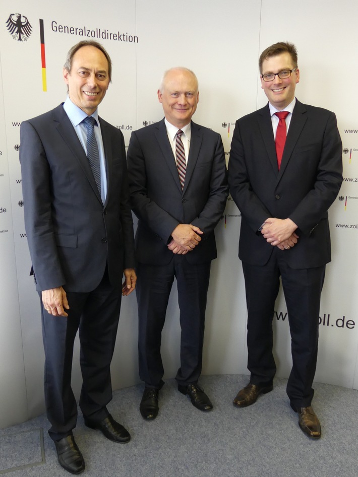 GZD: Generalzolldirektor im Gespräch mit dem Süßwarenverband / Uwe Schröder, Präsident der Generalzolldirektion, trifft Geschäftsführer des BDSI in Bonn