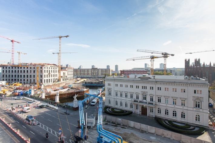 Bertelsmann begrüßt Belebung der historischen Mitte Berlins durch Humboldtforum