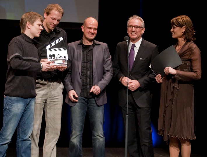Zink Zischke und die träumende Ampel - Anja Kling verlieh 99 Fire Film Award