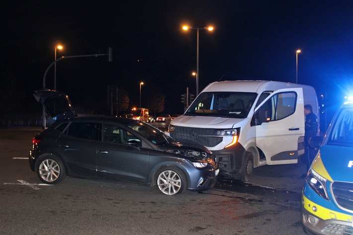 POL-HA: 31-Jähriger fährt unter Drogeneinfluss: Verkehrsunfall beim Linksabbiegen