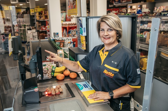 Gemeinsam helfen: Netto unterstützt Tafeln mit bundesweiter Spendeninitiative / Weiterer Text über ots und www.presseportal.de/nr/72216 / Die Verwendung dieses Bildes für redaktionelle Zwecke ist unter Beachtung aller mitgeteilten Nutzungsbedingungen zulässig und dann auch honorarfrei. Veröffentlichung ausschließlich mit Bildrechte-Hinweis. / Weiterer Text über ots und www.presseportal.de/nr/72216 / Die Verwendung dieses Bildes für redaktionelle Zwecke ist unter Beachtung aller mitgeteilten Nutzungsbedingungen zulässig und dann auch honorarfrei. Veröffentlichung ausschließlich mit Bildrechte-Hinweis.