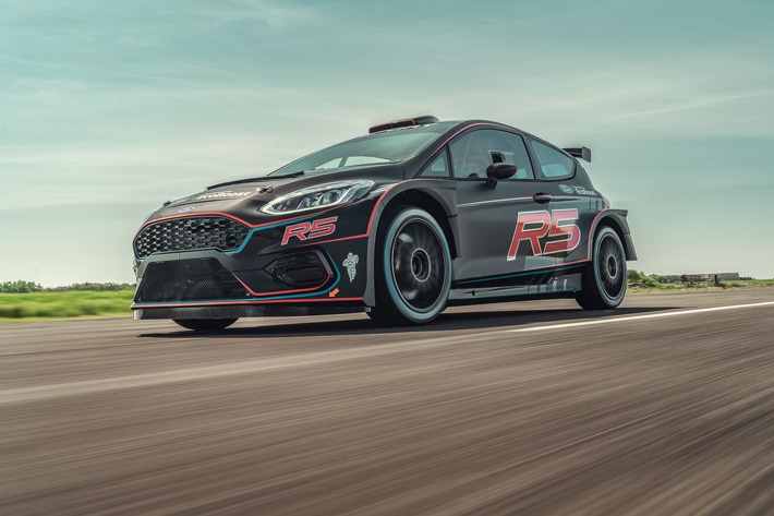 M-Sport und Ford präsentieren den neuen Rallye-Fiesta R5 (FOTO)