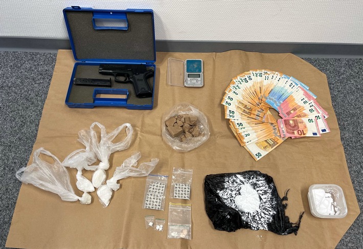 POL-K: 260325-6-K Haftbefehl und Durchsuchungsbeschlüsse vollstreckt - Mutmaßlicher Dealer (43) festgenommen