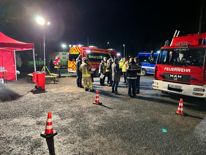 FW Lage: Bombenfund bei Kanalarbeiten - 02.02.2022 - 16:30 Uhr