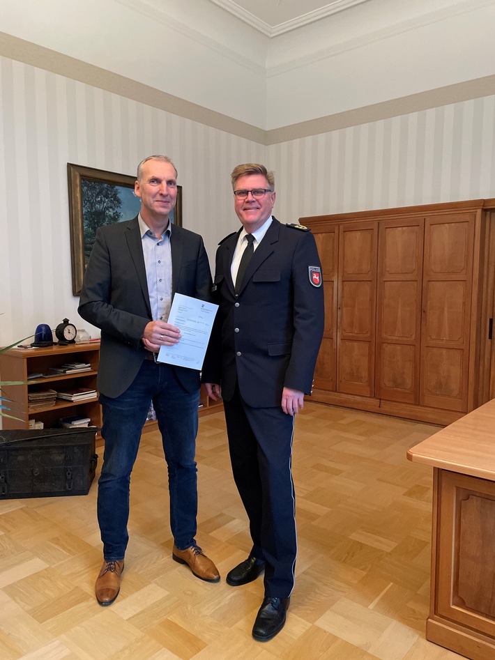 POL-OLD: +++ Polizeipräsident Andreas Sagehorn überträgt Arne Schmidt Dienstposten als Polizeivizepräsident +++