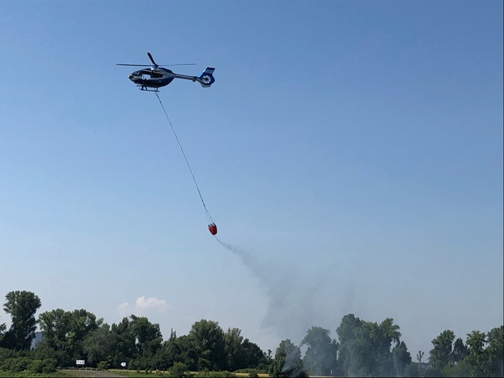 POL-LZPD: Polizeifliegerstaffel NRW trainiert Feuerlöschen aus der Luft