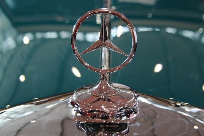 Mercedes ML 350 CDI: Kanzlei Dr. Stoll & Sauer erstreitet im Abgasskandal erneut Verurteilung der Daimler AG