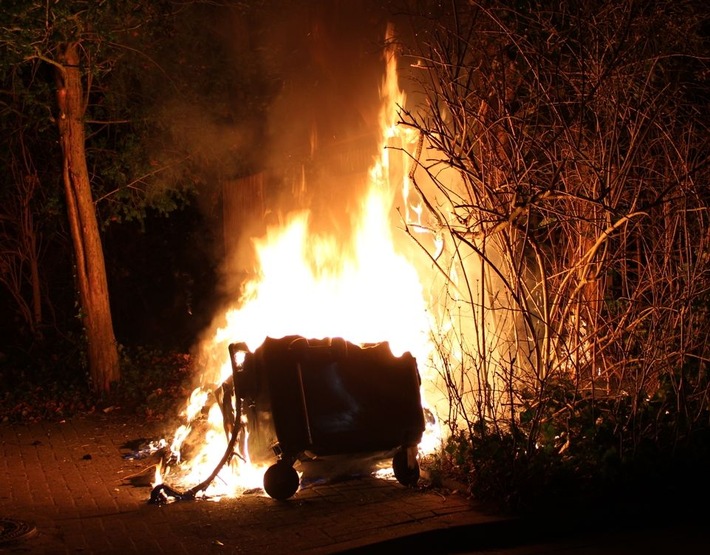 POL-MI: Drei Mülltonnenbrände in kurzer Zeit