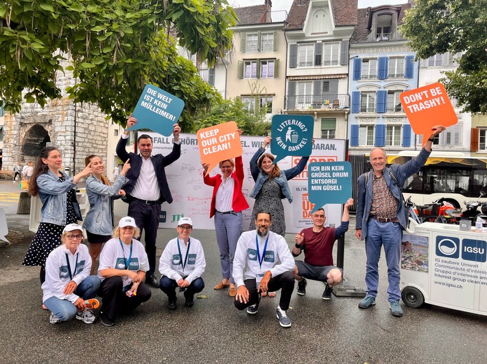 Medienmitteilung: «Aktion gegen Littering vereint Solothurner Bevölkerung und Politik»