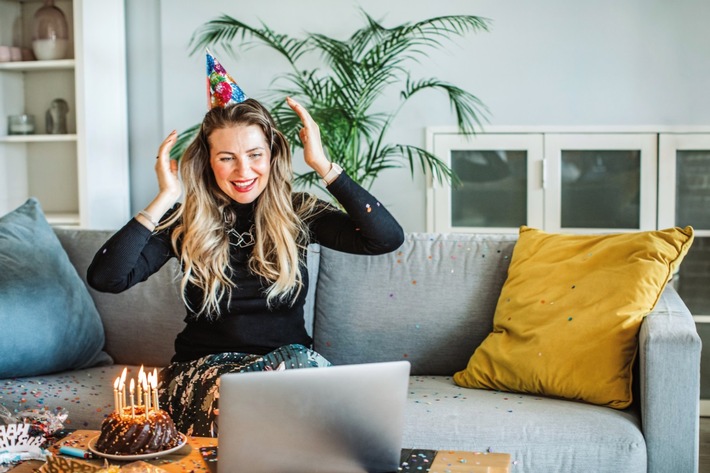 So wird der Geburtstag trotz Corona außergewöhnlich wie noch nie Happy Birthday! 5 Tipps für digitale Geburtstagspartys
