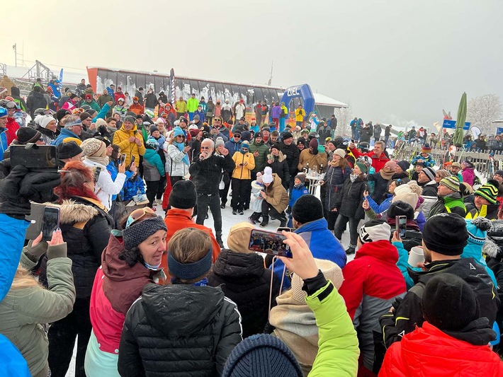 Heiße Rhythmen zu frostigen Temperaturen – Skigebiet Oberjoch erfolgreich in die Wintersaison gestartet
