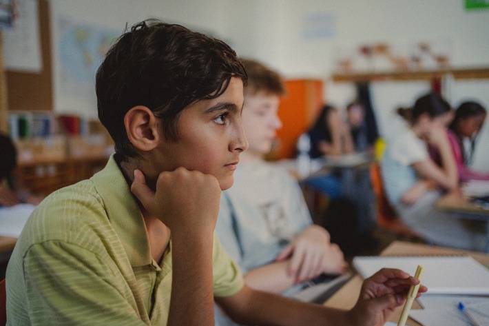 Wie Kinder Armut und soziale Ungleichheit erleben / Film "Einfach ungerecht" und Doku aus der Reihe "stark!" am 12. Januar 2025 bei KiKA