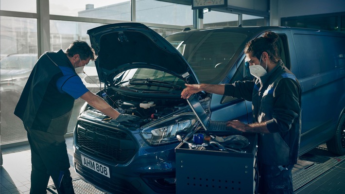 Neue Funktion "Ford Telematics Essentials" erweitert vernetztes FORDLiive-Managementsystem für Flottenkunden