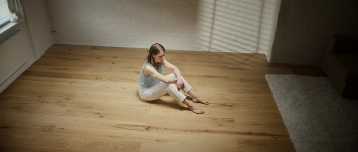 LKA-RP: Aktion "Orange the World" am 25. November - Internationaler Tag gegen Gewalt an Frauen / Kino-Spot macht auf Thema aufmerksam