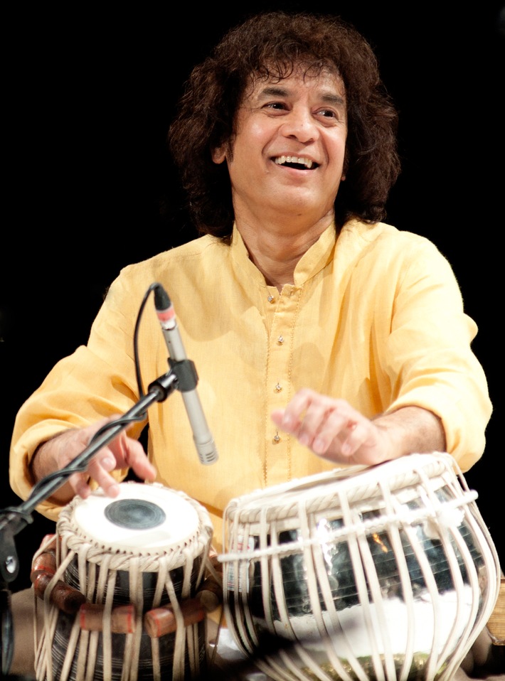 Migros-Pour-cent-culturel-Classics: tournée III de la saison 2015/2016 / Une prestigieuse star indienne dans les salles de concert suisses